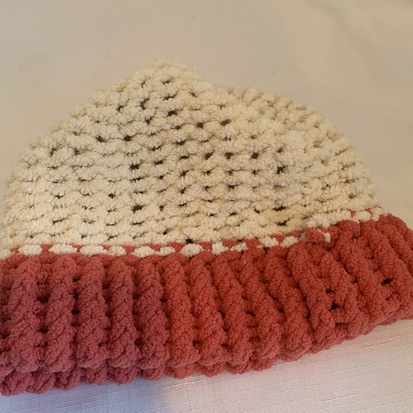 Hand Knit Winter Hat Off White and Pink Women’s or Girls Handmade - Picture 2 of 4